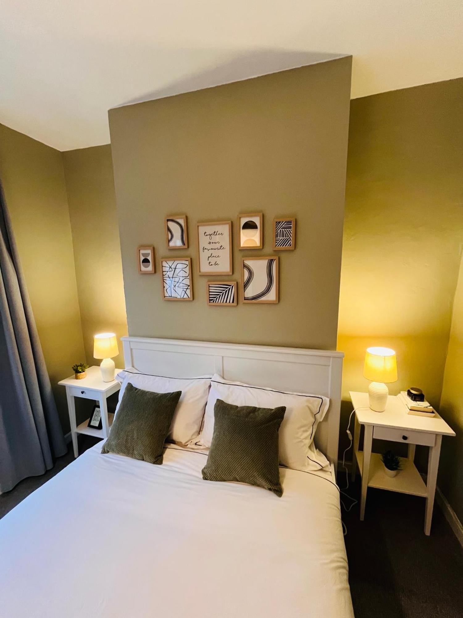 Kings Bridge Townhouse Apartment เบลฟาสต์ ภายนอก รูปภาพ